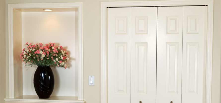 residential closet door repair in San Fernando